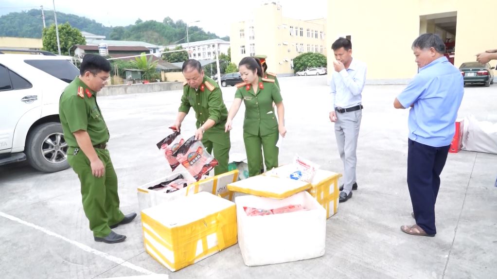 Thu giữ hàng hoá không có hoá đơn, chứng từ