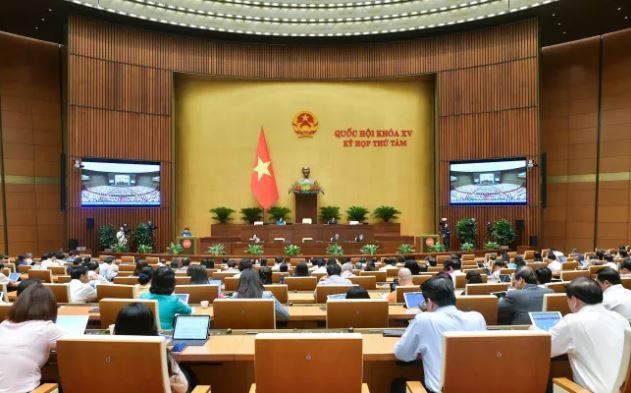 Ngày 31/10, Quốc hội thảo luận về dự án Luật sửa đổi, bổ sung một số điều của Luật Bảo hiểm y tế