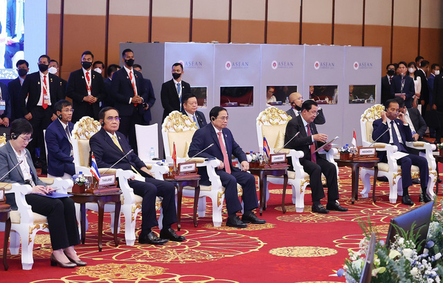 Thủ tướng tham dự nhiều hoạt động trong khuôn khổ Hội nghị Cấp cao ASEAN