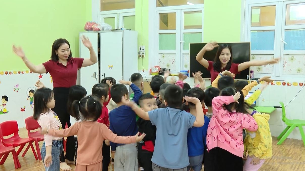Những cô giáo Mầm non yêu nghề, mến trẻ