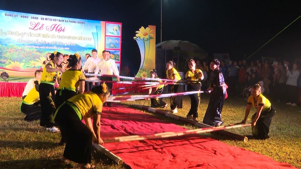 Độc đáo Lễ hội hoa Dã quỳ xã Phong Quang, huyện Vị Xuyên lần thứ nhất