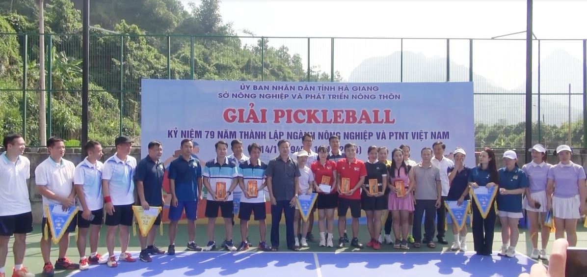 Giao hữu Pickleball kỷ niệm 79 năm thành lập Ngành NN&PTNT Việt Nam