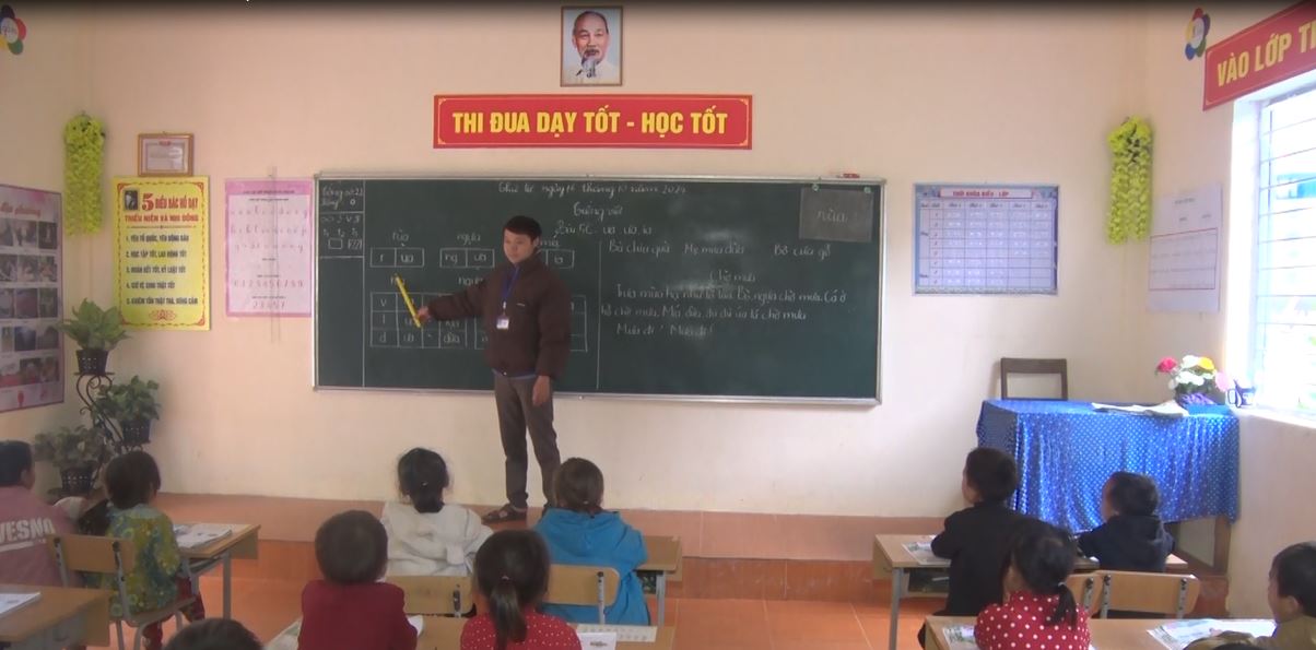 Gieo chữ nơi điểm trường khó khăn vùng cực Bắc Tổ quốc