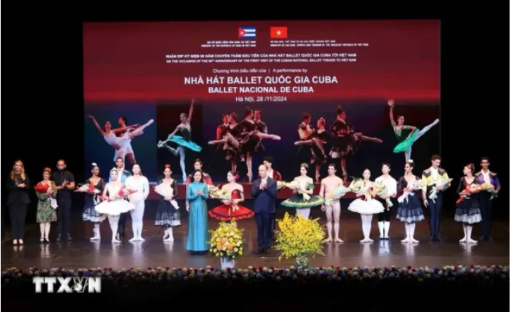 Tổng Bí thư Tô Lâm dự chương trình biểu diễn của Đoàn Nhà hát Ballet Quốc gia Cuba