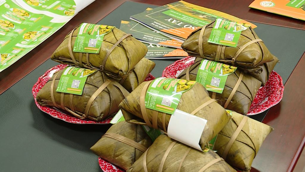 Xây dựng thành công nhãn hiệu tập thể Bánh chưng Gù Ngọc Đường