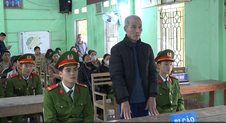 Bắc Quang xét xử lưu động đối tượng làm giả giấy tờ và lừa đảo chiếm đoạt tài sản