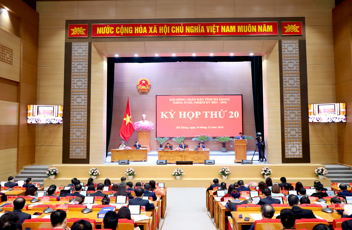 Khai mạc Kỳ họp thứ 20- HĐND tỉnh khóa XVIII, nhiệm kỳ 2021-2026