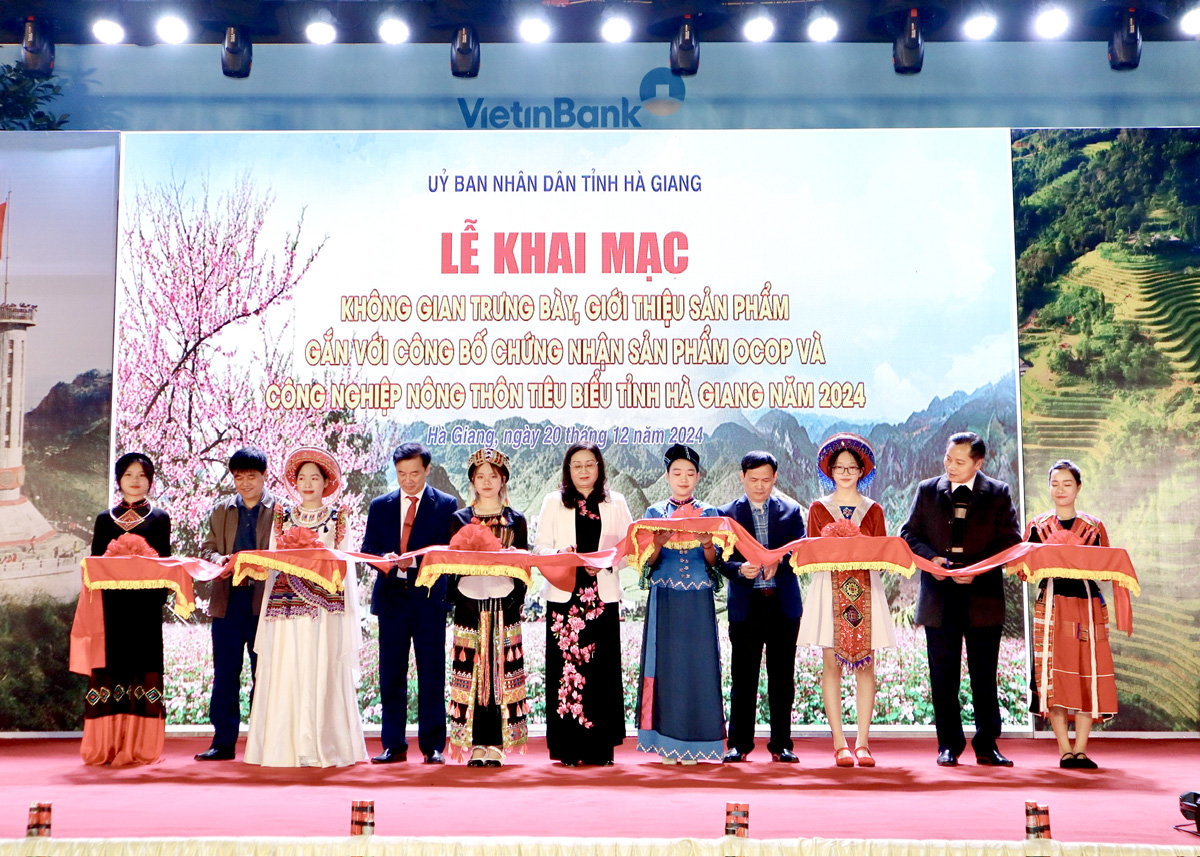 Khai mạc không gian trưng bày giới thiệu sản phẩm ocop