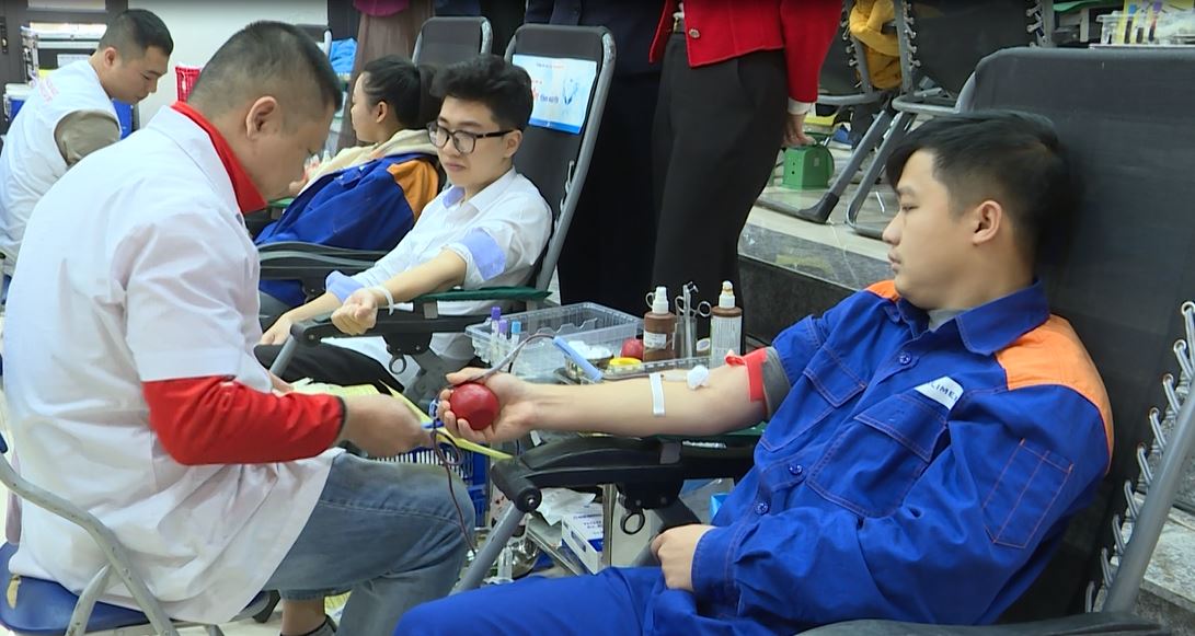 Ngày hội Hiến máu “Giọt hồng mùa hoa Tam giác mạch” năm 2024
