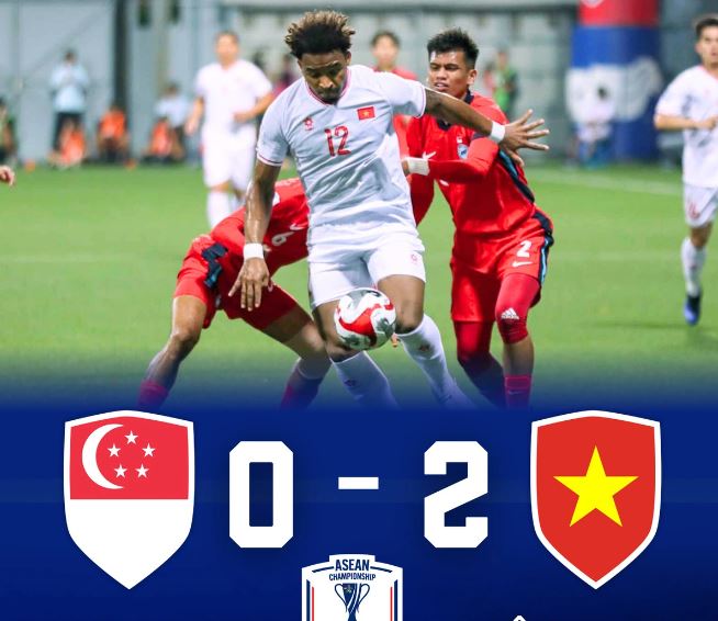 Singapore cầm bóng gấp đôi nhưng để thua Việt Nam 0-2