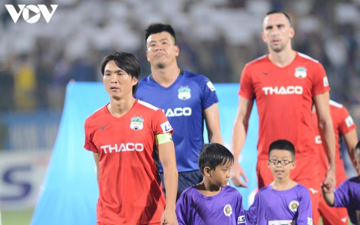 Công Phượng, Tuấn Anh tin tưởng HAGL sẽ &quote;bay cao&quote; cùng HLV Kiatisuk