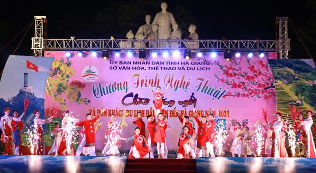 Chương trình nghệ thuật chào năm mới
