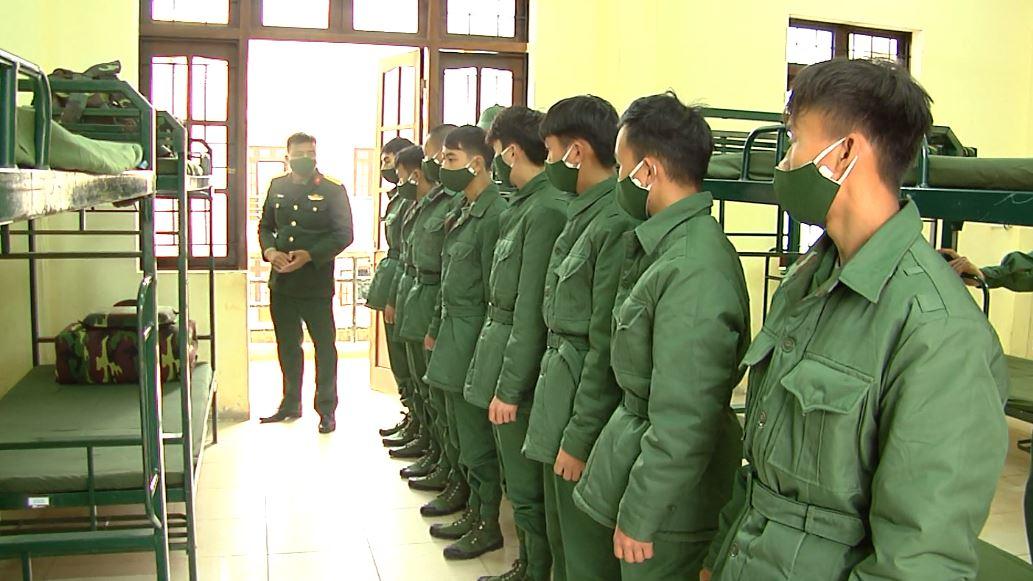 Trung đoàn 877 đón chiến sỹ mới