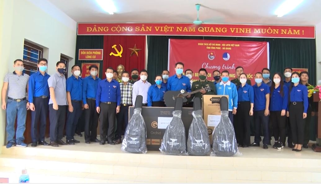 Tỉnh Đoàn – Hội LHTN tỉnh Vĩnh phúc tổ chức hành trình trái tim xanh lần thứ 15 tại huyện Đồng Văn