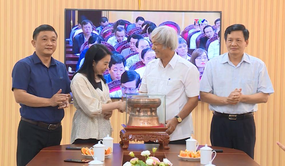 Đài PTTH Thanh Hóa thăm và làm việc tại Đài PTTH Hà Giang