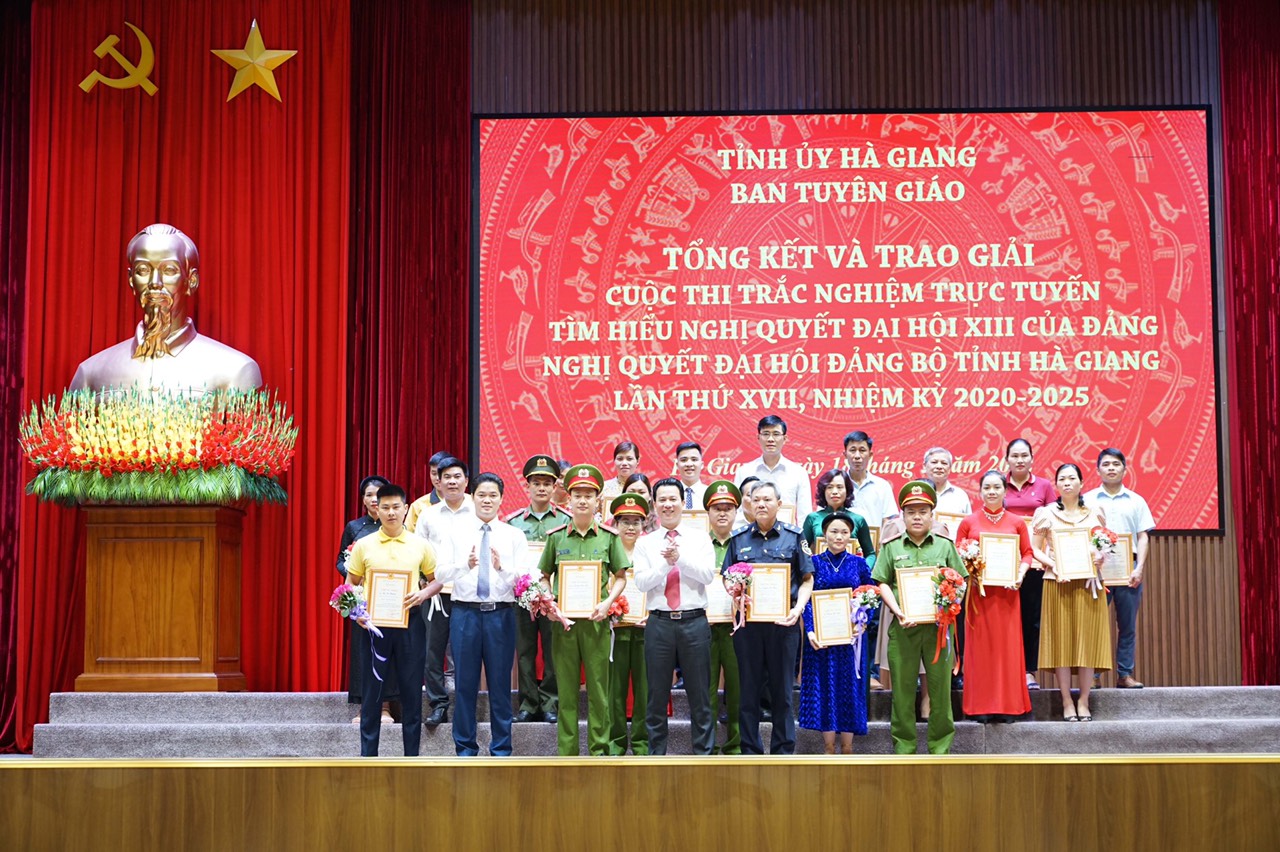Tổng kết và trao giải Cuộc thi trắc nghiệm trực tuyến “Tìm hiểu Nghị quyết Đại hội XIII của Đảng và Nghị quyết Đại hội Đảng bộ tỉnh lần thứ XVII, nhiệm kỳ 2020 – 2025”