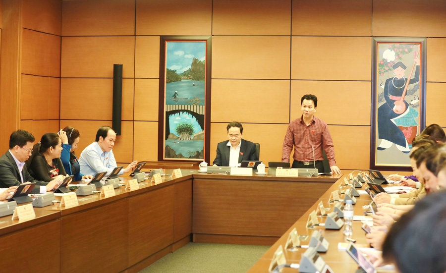 Đoàn ĐBQH tỉnh Hà Giang thảo luận tổ tại Kỳ họp thứ III Quốc hội khóa XV