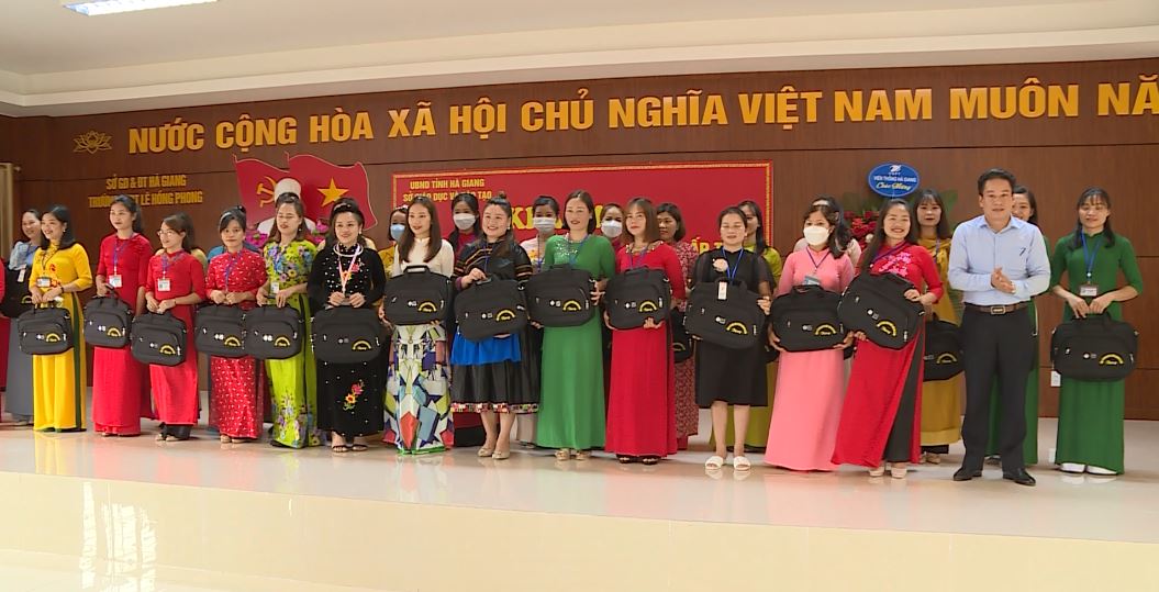 Khai mạc Hội thi giáo viên Mầm non dạy giỏi cấp tỉnh lần thứ XIII, năm học 2021 – 2022