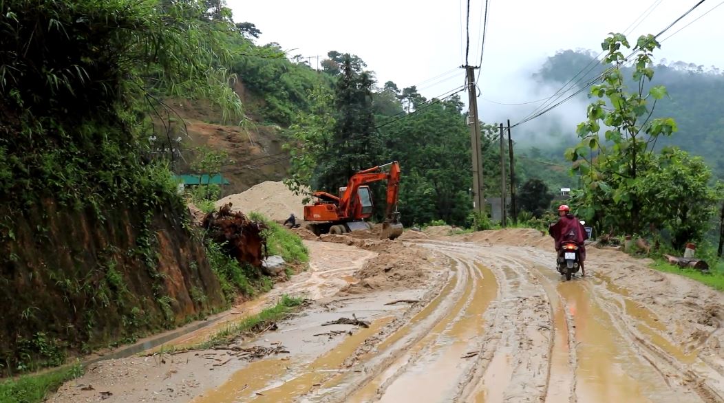 Mưa lớn gây sạt lở tại huyện Hoàng Su Phì