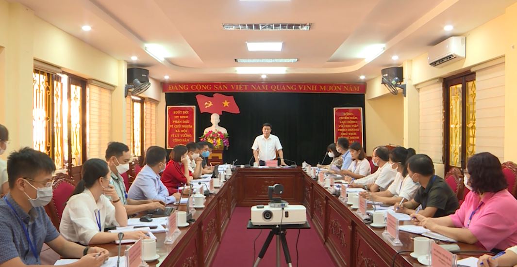 Phó Chủ tịch TT UBND tỉnh Hoàng Gia Long kiểm tra công tác cải cách hành chính tại Sở Ngoại vụ