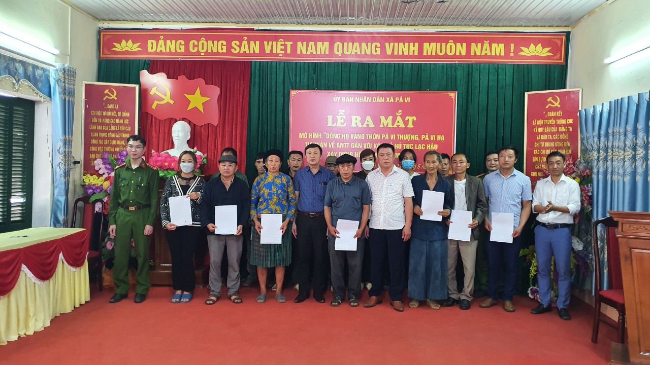 Mèo Vạc: 38 mô hình dòng họ thực hiện xóa bỏ tập tục lạc hậu được thành lập