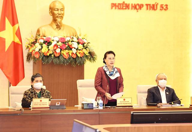 "Không còn cảnh đầu kỳ thì Bộ trưởng sang chơi, giữa kỳ Thứ trưởng lời phời cho qua..."