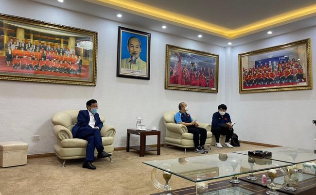 HLV Park Hang Seo hứa hoàn thành mục tiêu ở vòng loại World Cup 2022