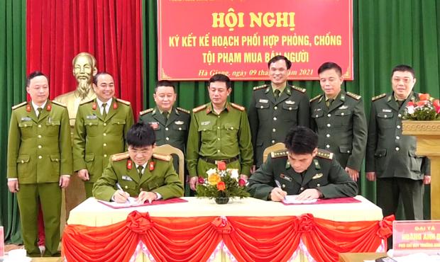 Ký kết Quy chế phối hợp phòng, chống tội phạm mua, bán người