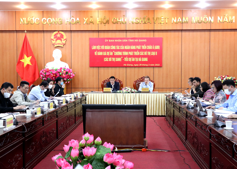 UBND tỉnh làm việc với Đoàn công tác của Ngân hàng phát triển châu Á