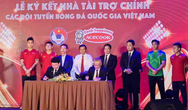 Bóng đá Việt Nam nhận tài trợ trước SEAGames 31