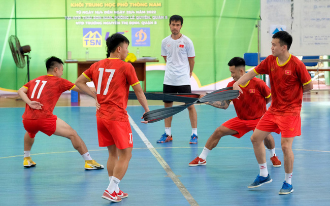 ĐT Futsal Việt Nam lên đường sang Thái Lan tập huấn trước thềm SEA Games 31