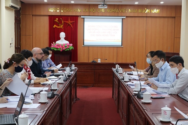 Đoàn công tác Bộ LĐTB&XH, Tổ chức lao động quốc tế ILO làm việc với các Ban HĐND tỉnh