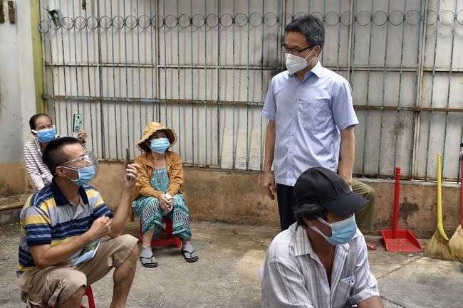 Phó Thủ tướng Vũ Đức Đam: Trong 23/8 phải tập trung toàn bộ người lang thang, cơ nhỡ còn trên đường ở TP Hồ Chí Minh