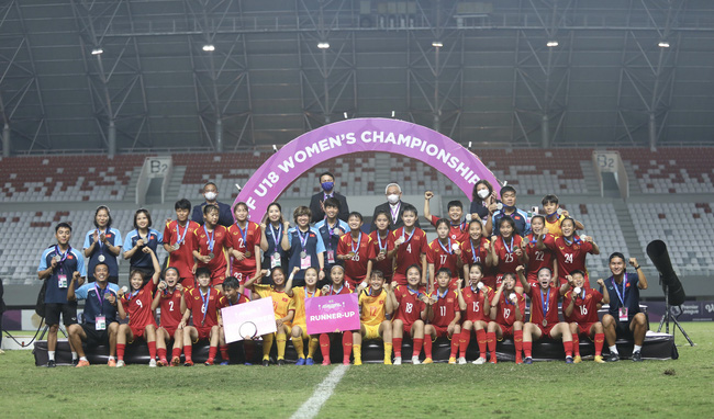 ĐT nữ U18 Việt Nam hoàn tất hành trình với tấm Huy chương Bạc