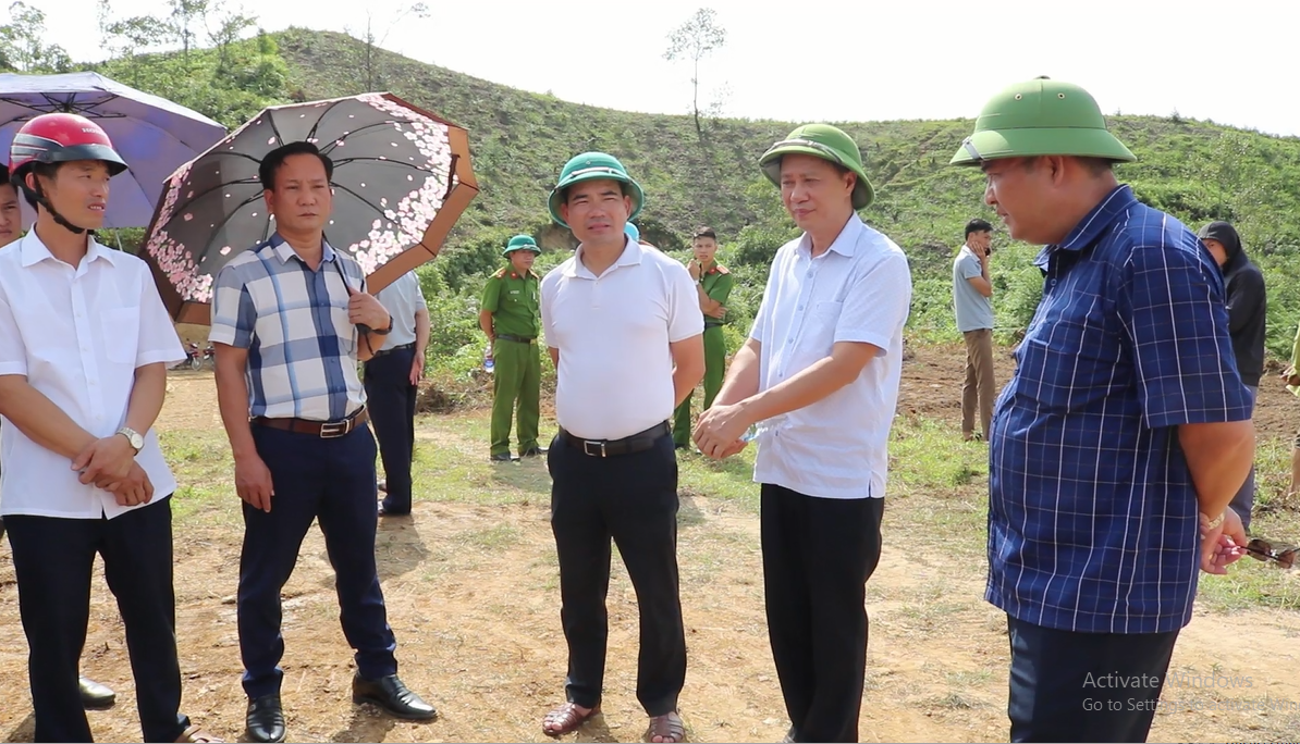Lãnh đạo huyện Hoàng Su Phì kiểm tra công tác chuẩn bị cho lễ hội Gầu tào dân tộc Mông