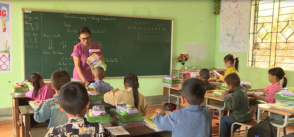 Yên Minh: Chuyển biến trong vận động học sinh đến trường tại thôn biên giới