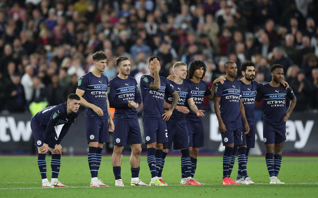 Manchester City dừng bước tại cúp Liên đoàn Anh
