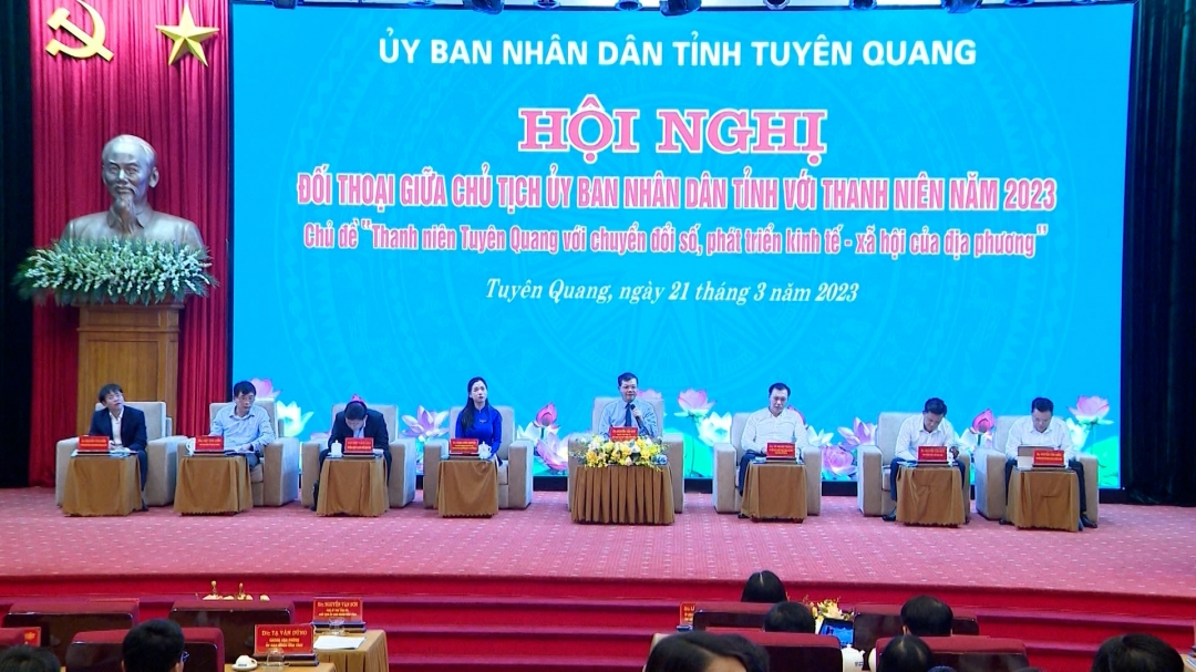 (TTV) Đối thoại giữa Chủ tịch UBND tỉnh với thanh niên Tuyên Quang