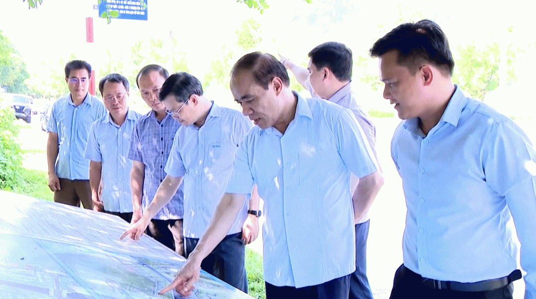 (TTV) Lãnh đạo tỉnh  kiểm tra tiến độ một số dự án trên địa bàn huyện Sơn Dương